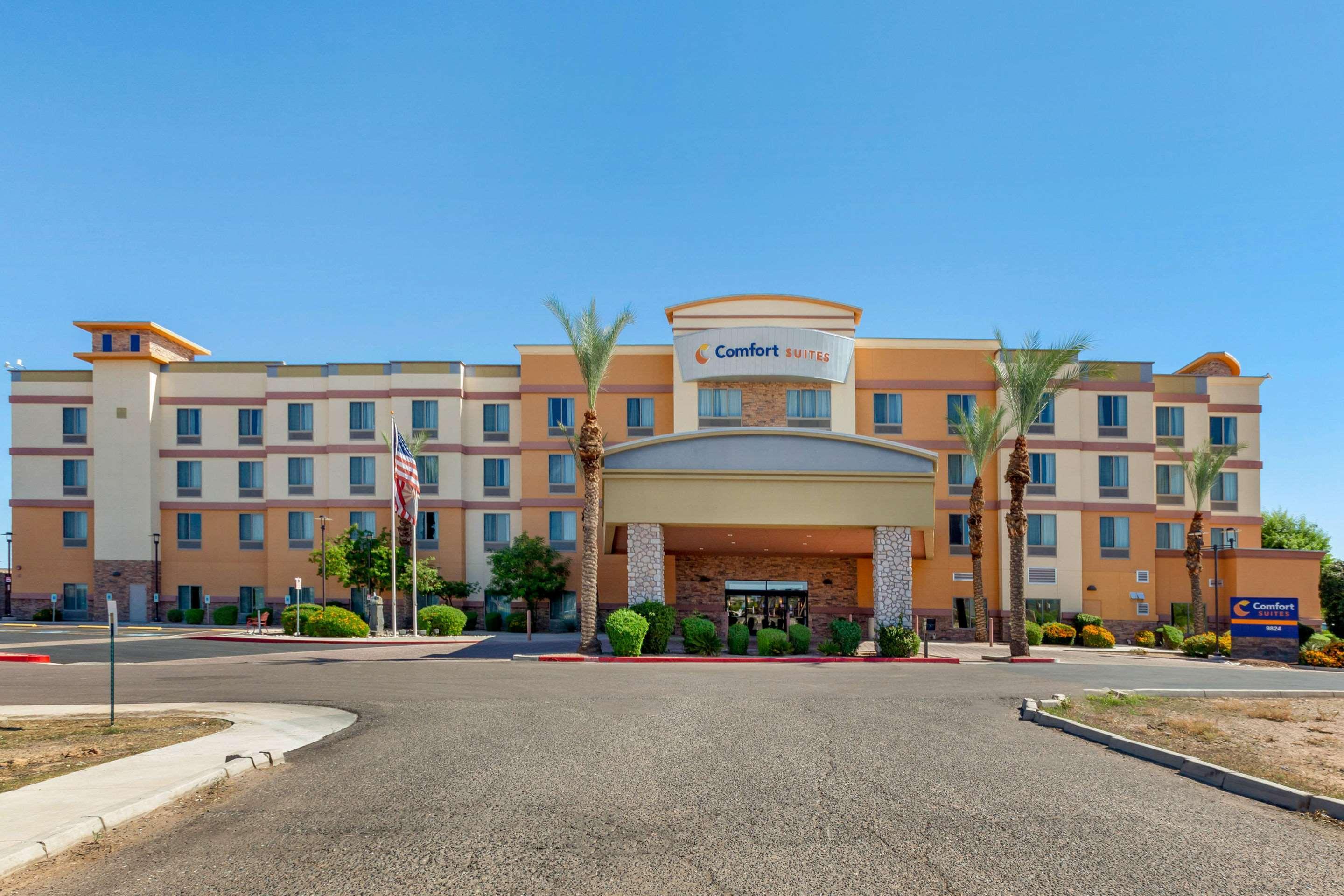 Comfort Suites Glendale - State Farm Stadium Area Exterior photo